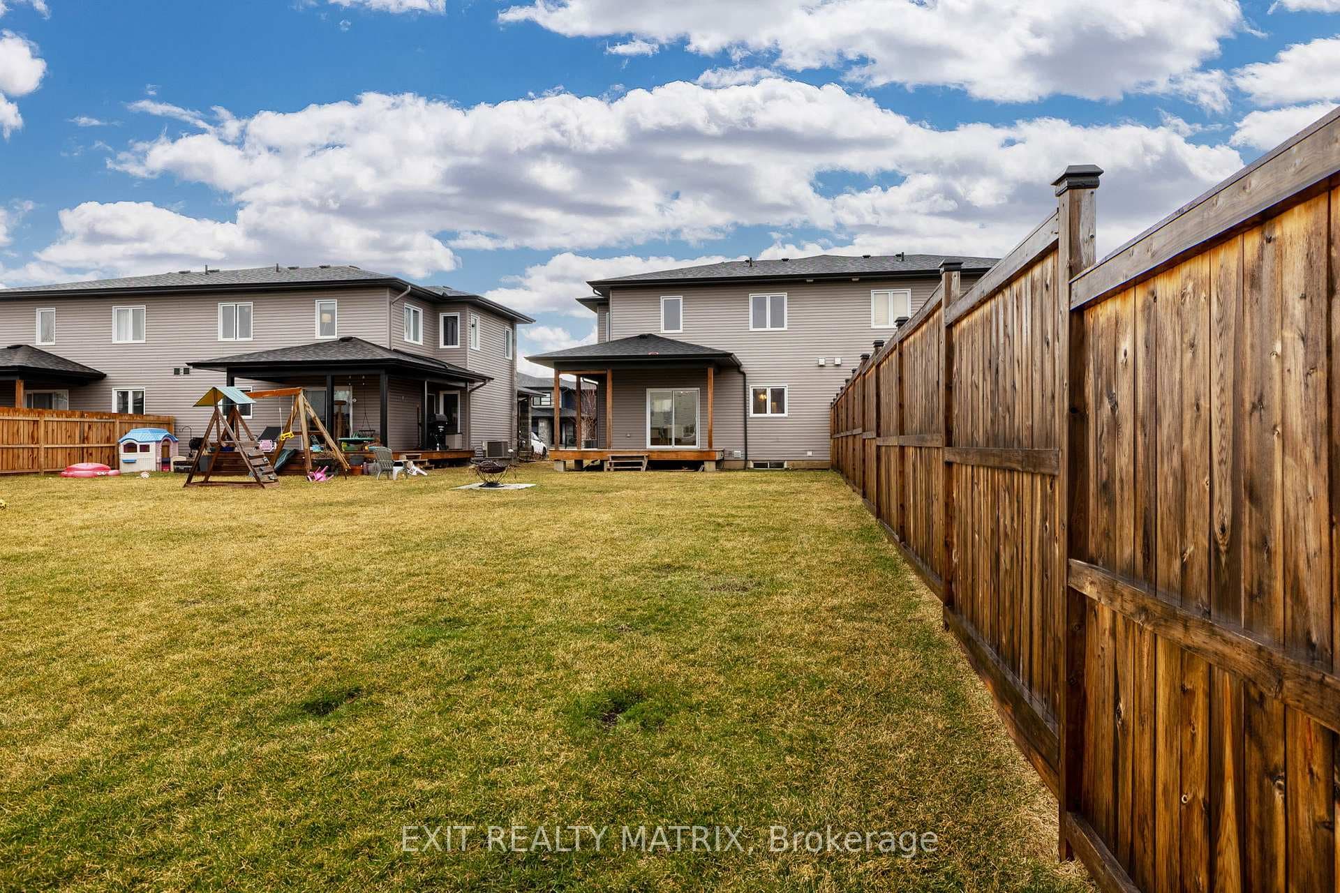 273 Moisson Street photo 34