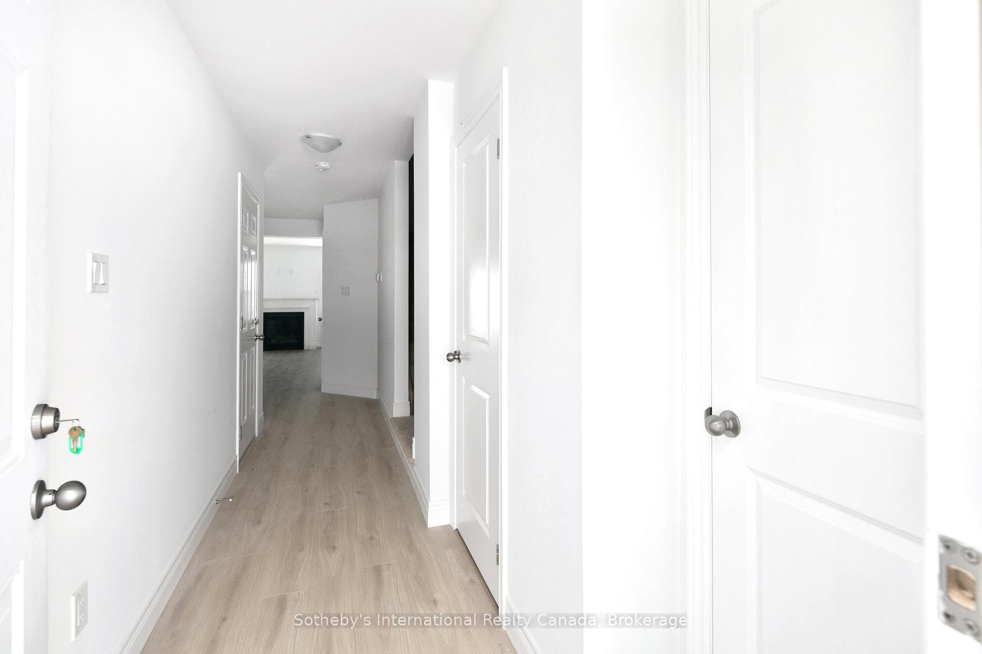 191 EQUALITY Drive photo 3