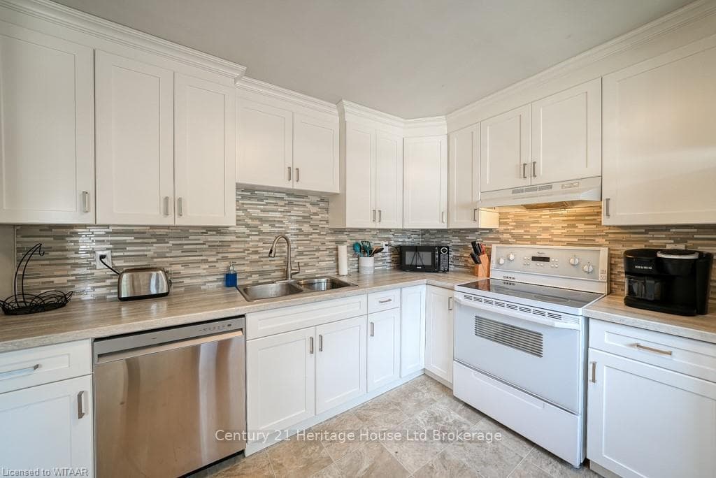 458 SPRINGBANK Avenue Unit 1 photo 11
