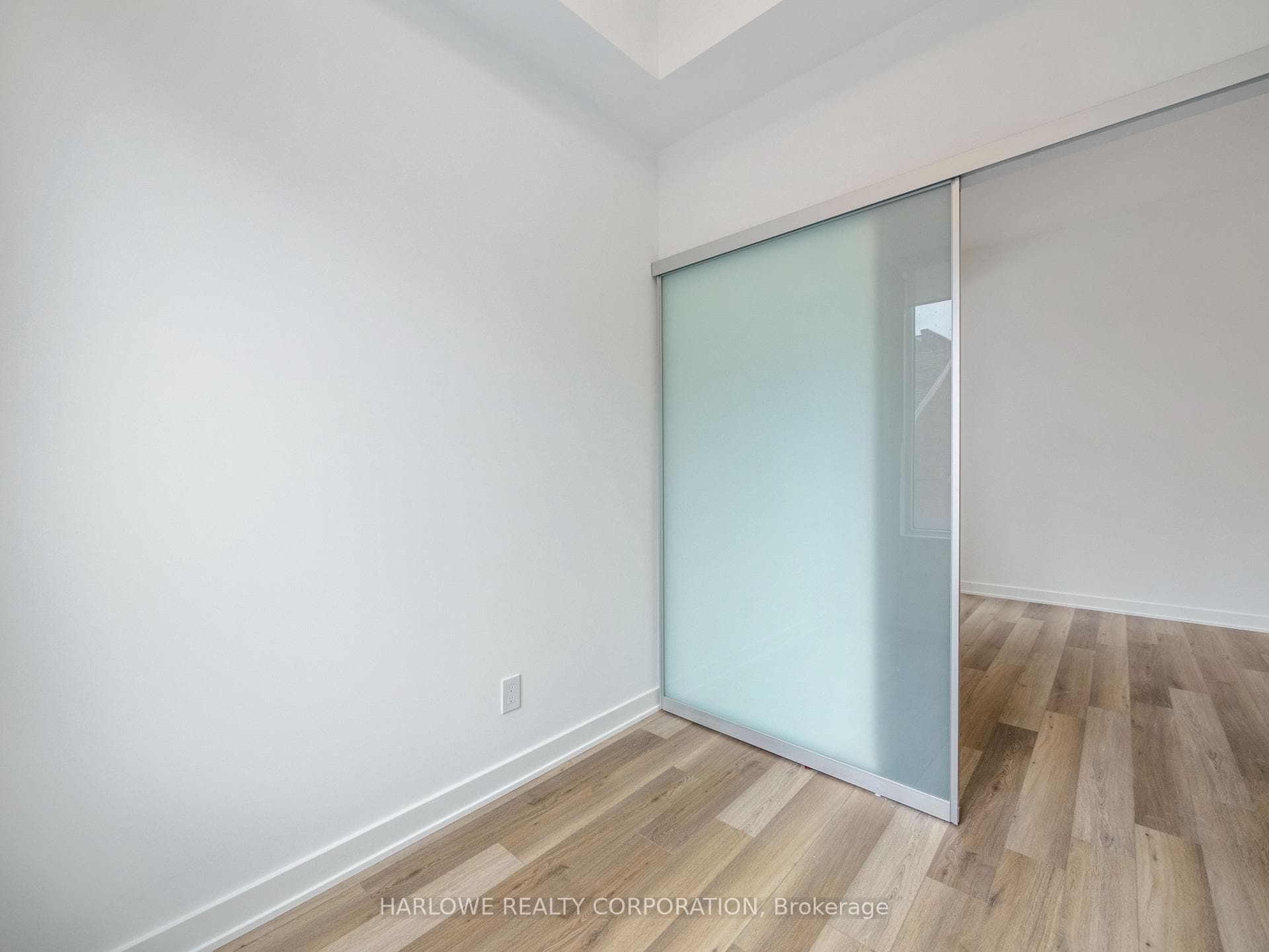 543 Richmond Street Unit 220 photo 18