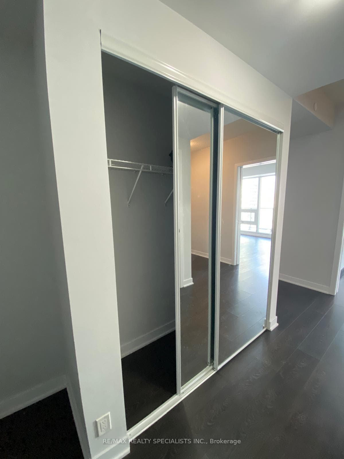2221 yonge Street Unit 1511 photo 5