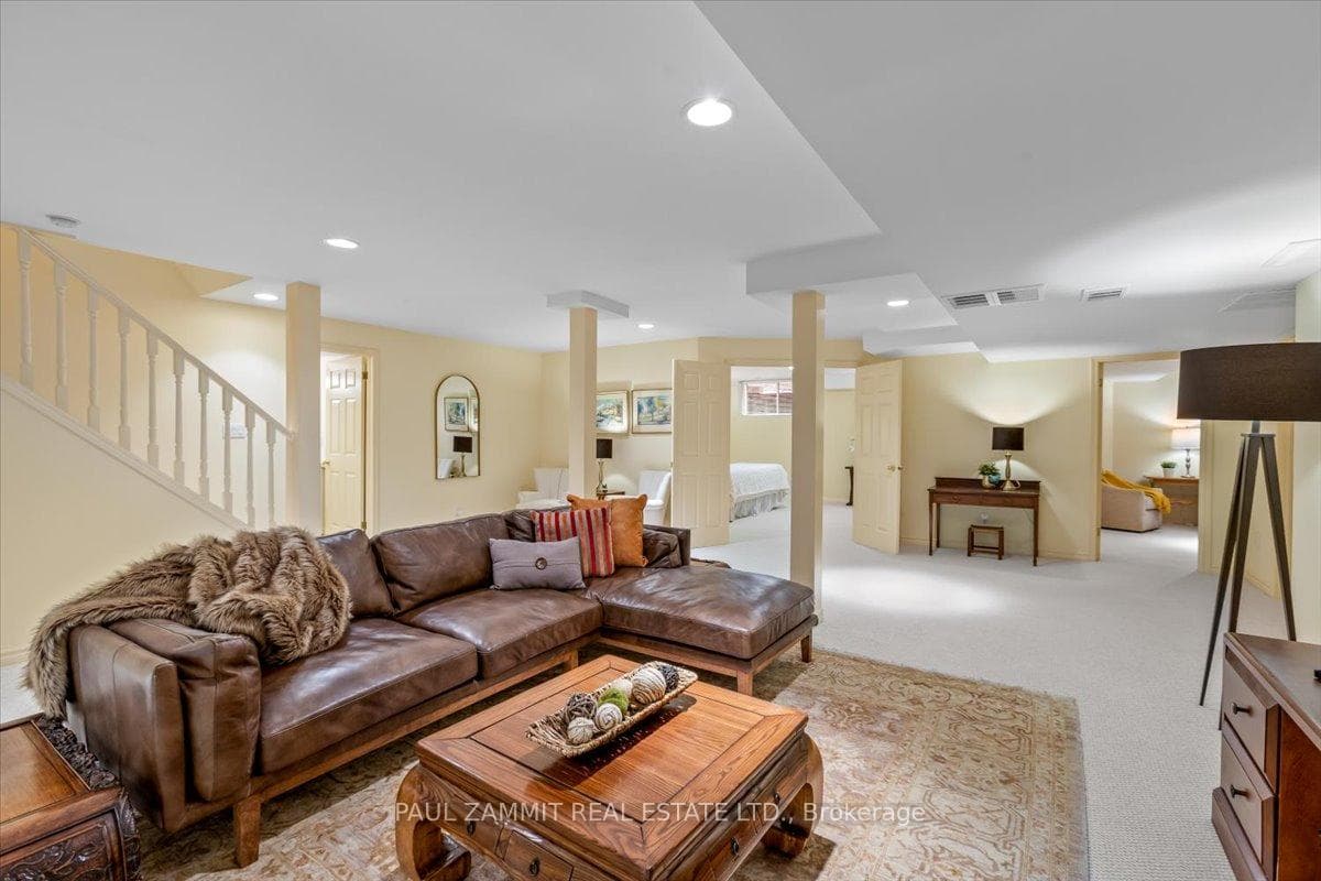 7 Hammok Crescent photo 25