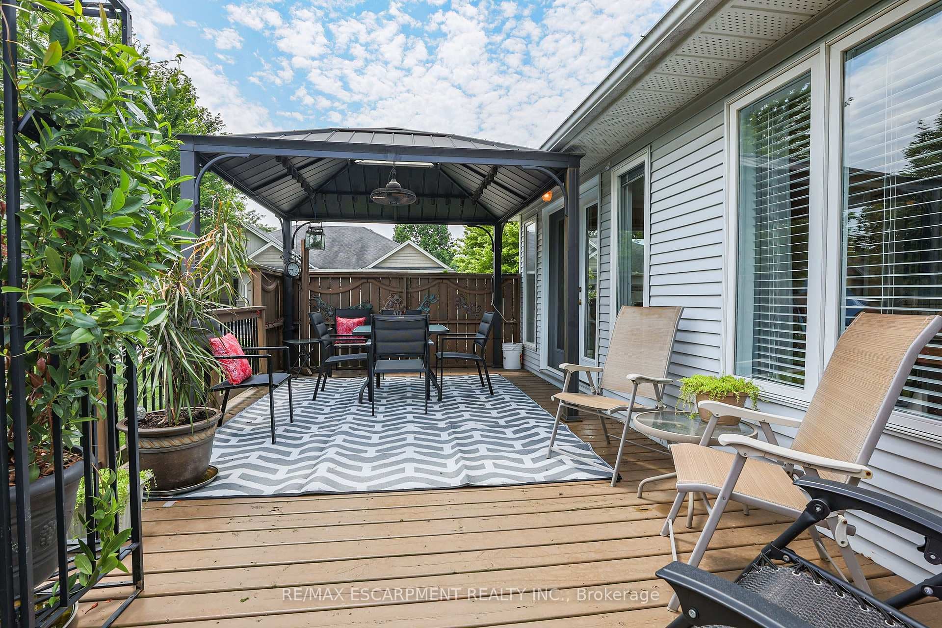 31 Garden Drive photo 34