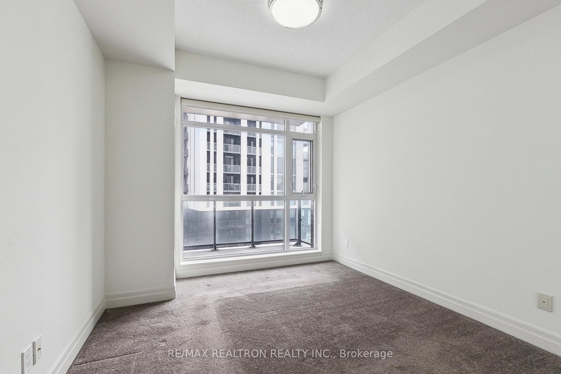 8110 Birchmount Road Unit 713 photo 23