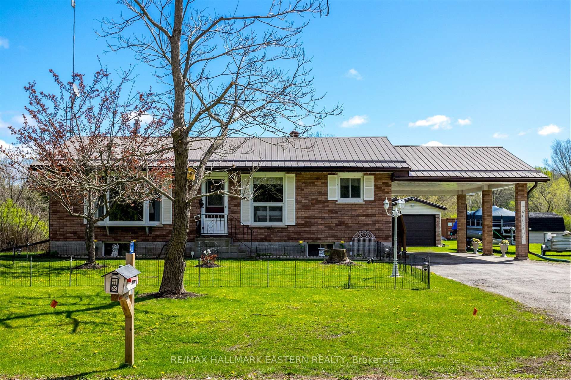 422 Marble Point Road photo 1