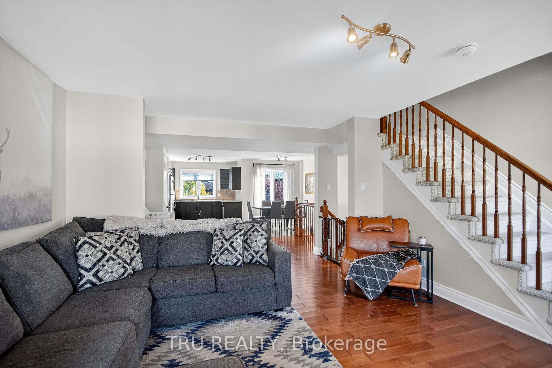 2642 Palings Private photo 18