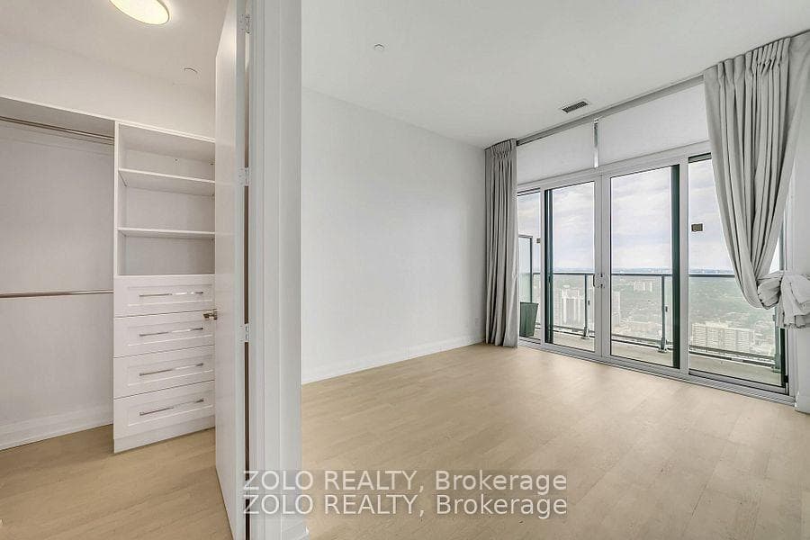 7 Grenville Street Unit 6310 photo 27