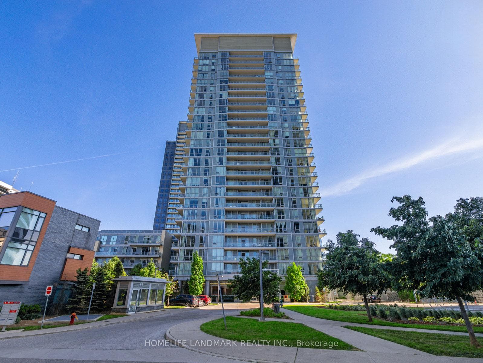 62 Forest Manor Road Unit 1509 photo 2
