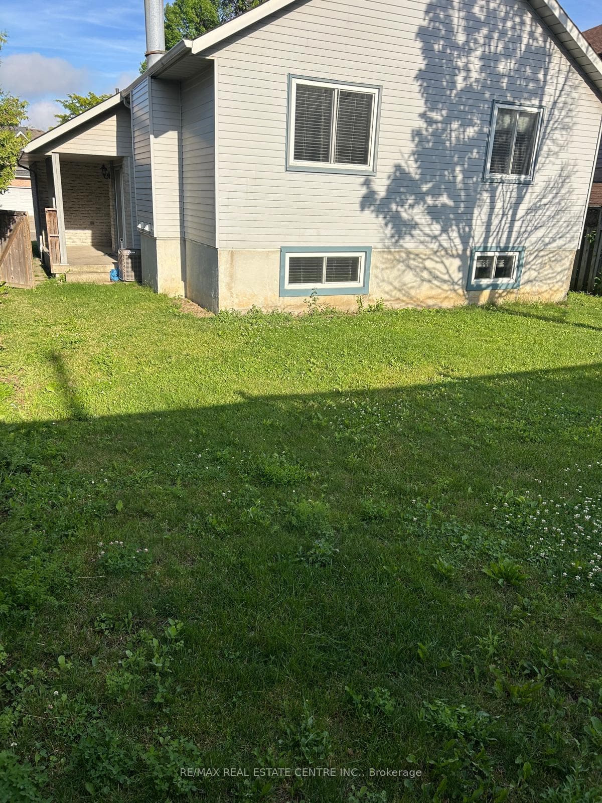 14 Amblecote Place photo 25