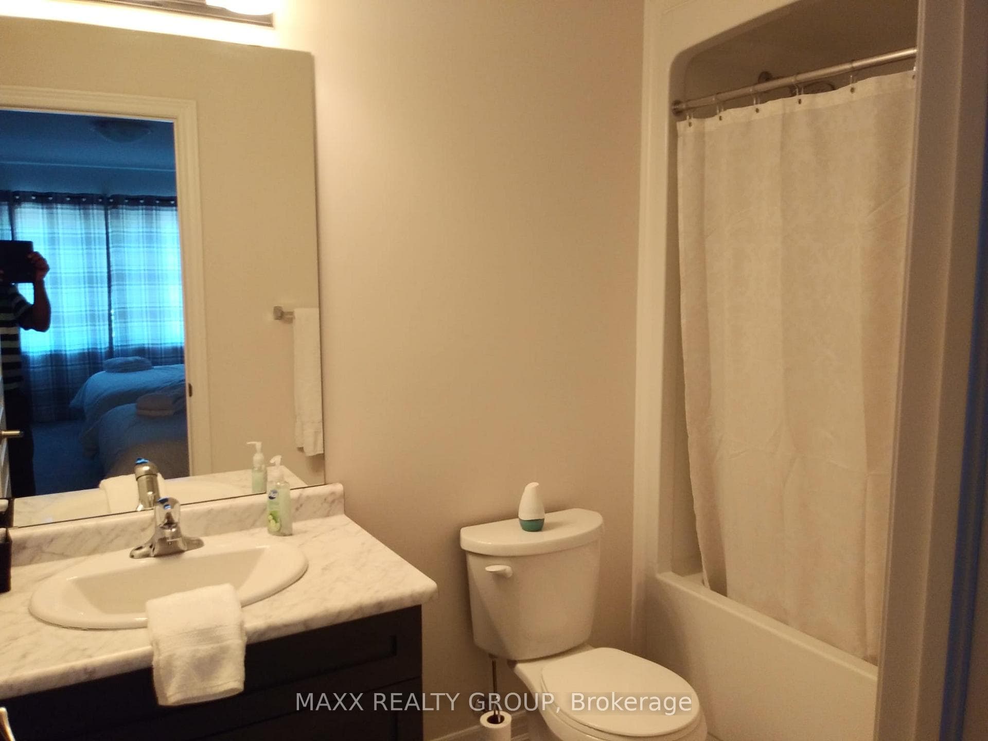 7753 Shaw Street photo 9
