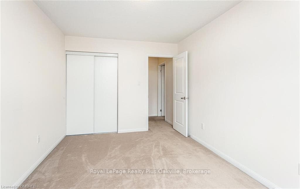 243 SEPTIMUS Heights photo 34