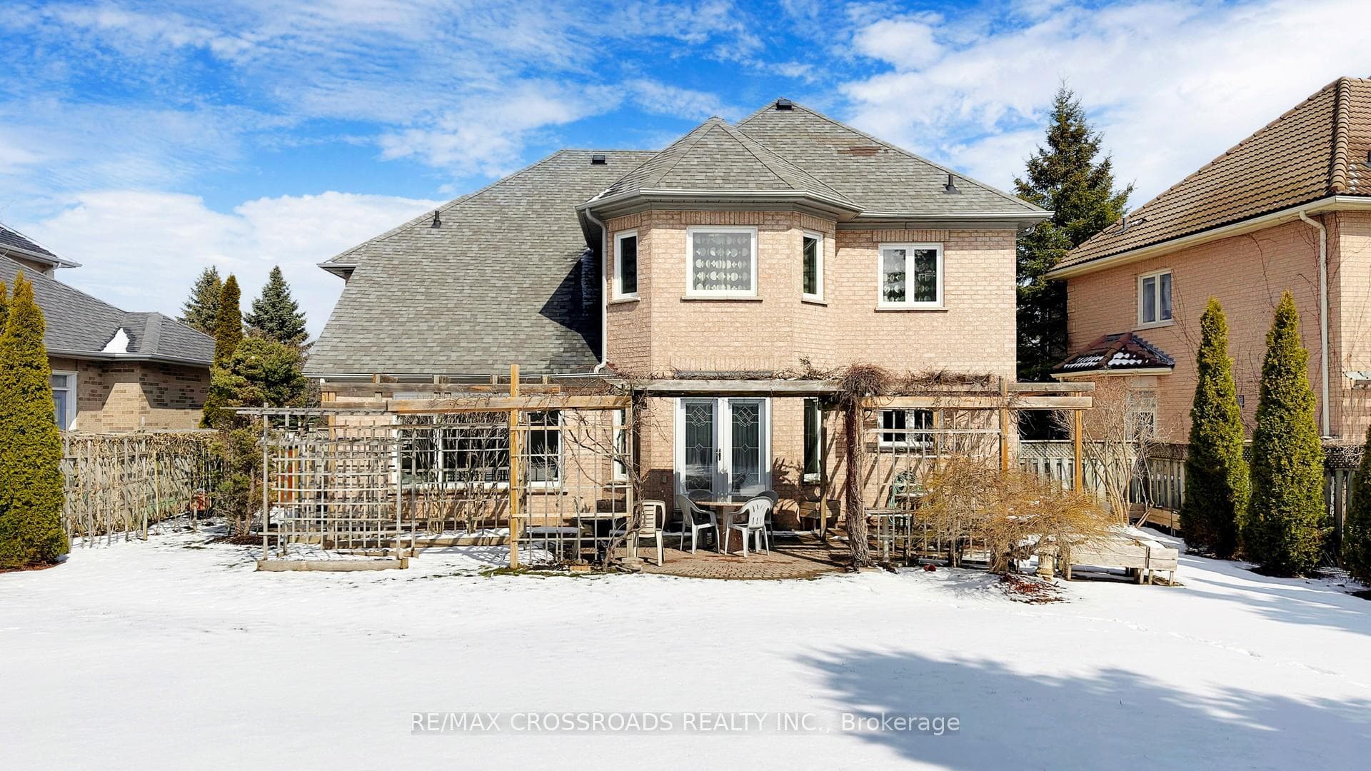 73 Reansbury Crescent photo 35