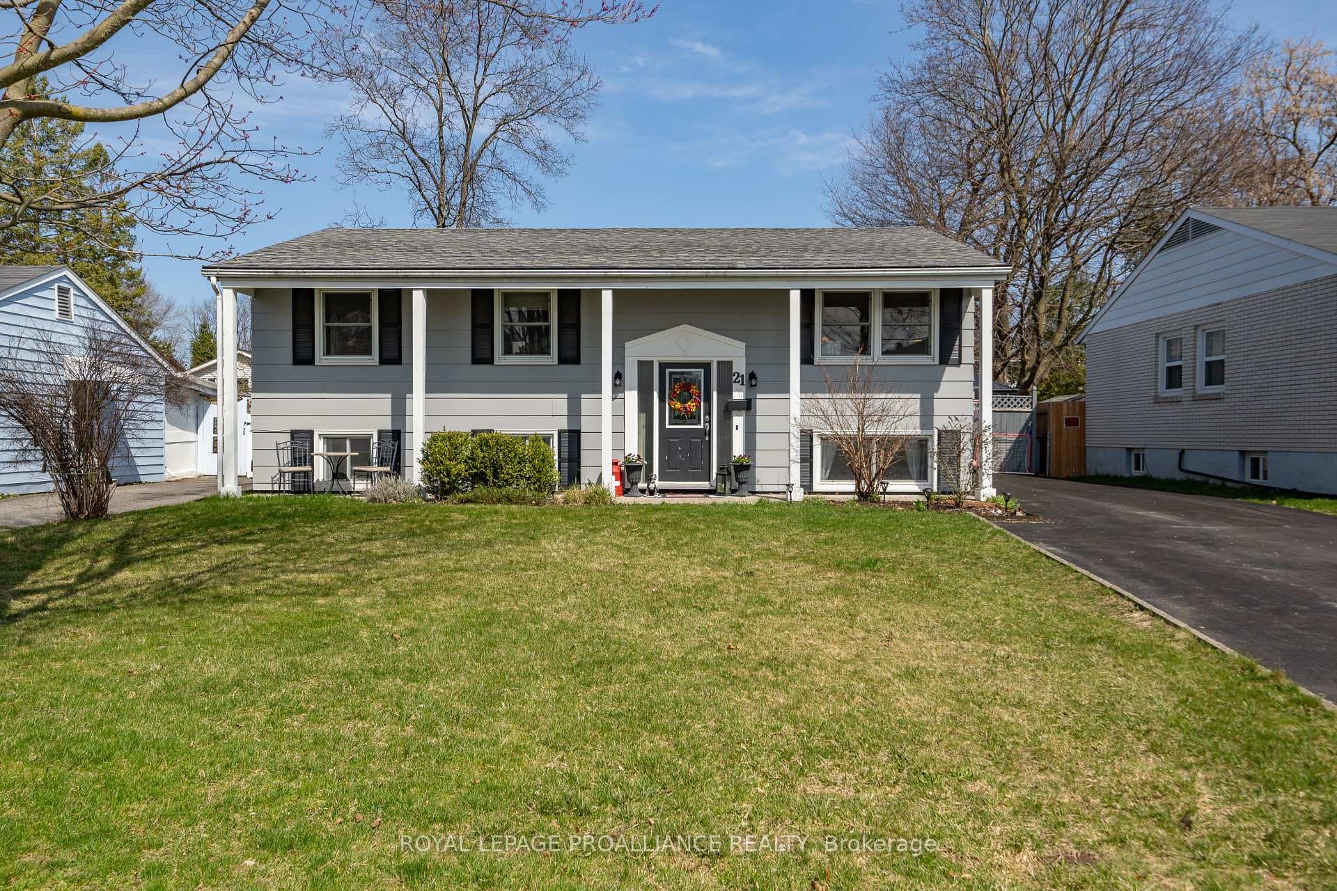 21 McQuade Drive photo 1