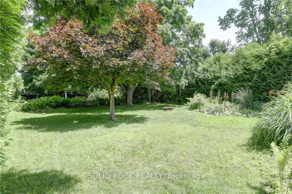 8 WEST MCLEAN Boulevard photo 21