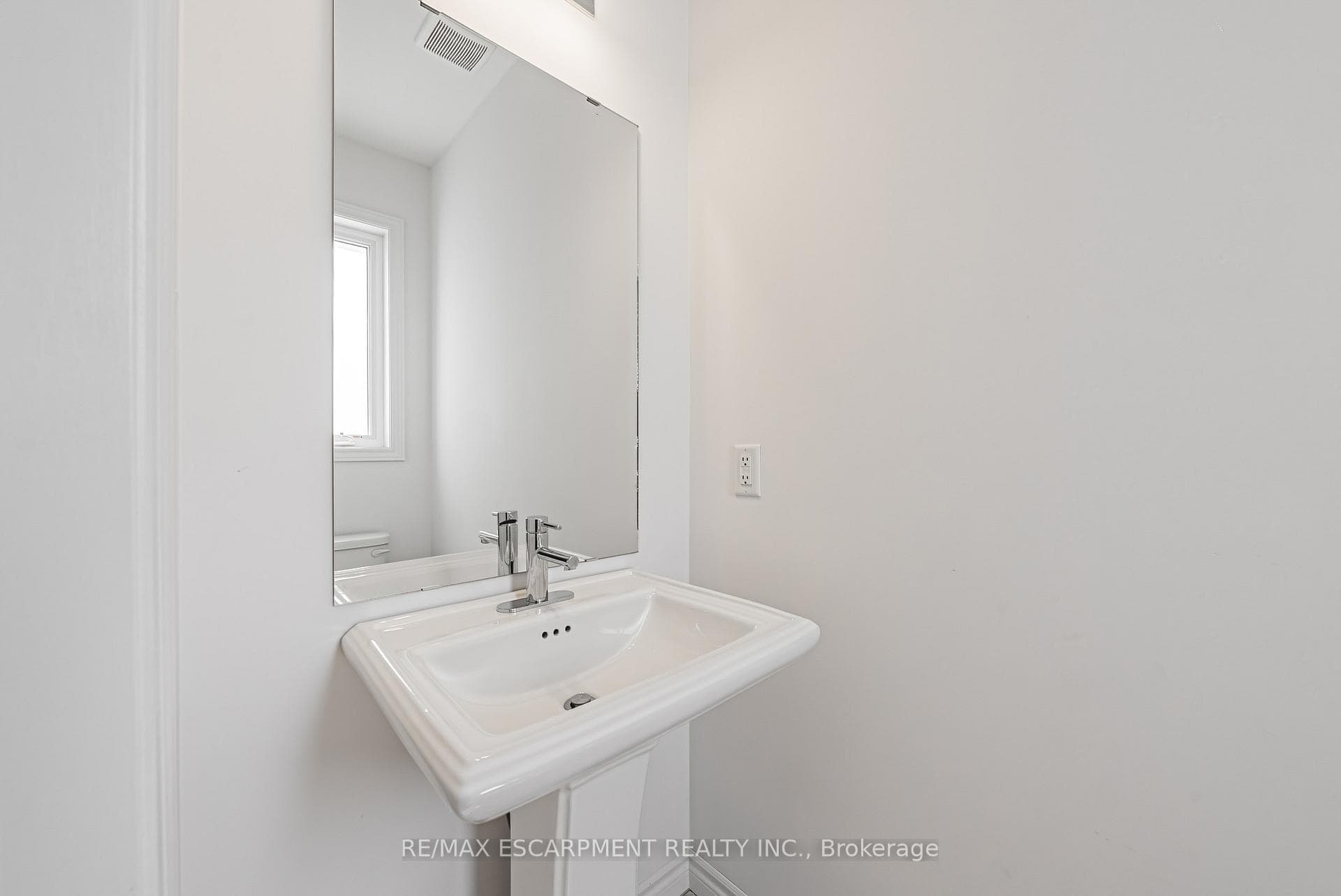 5117 Rose Avenue photo 15
