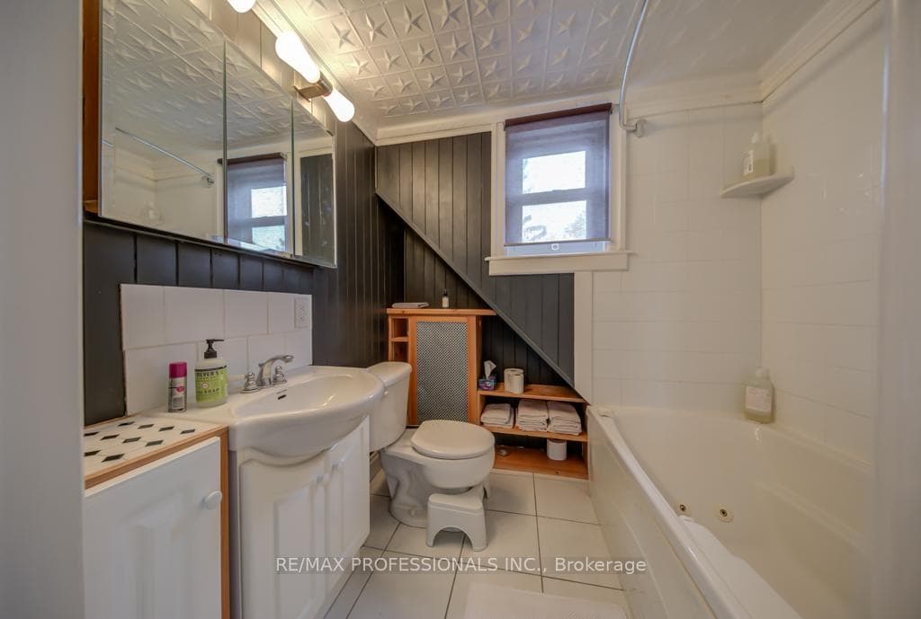 117 Grand Avenue photo 14