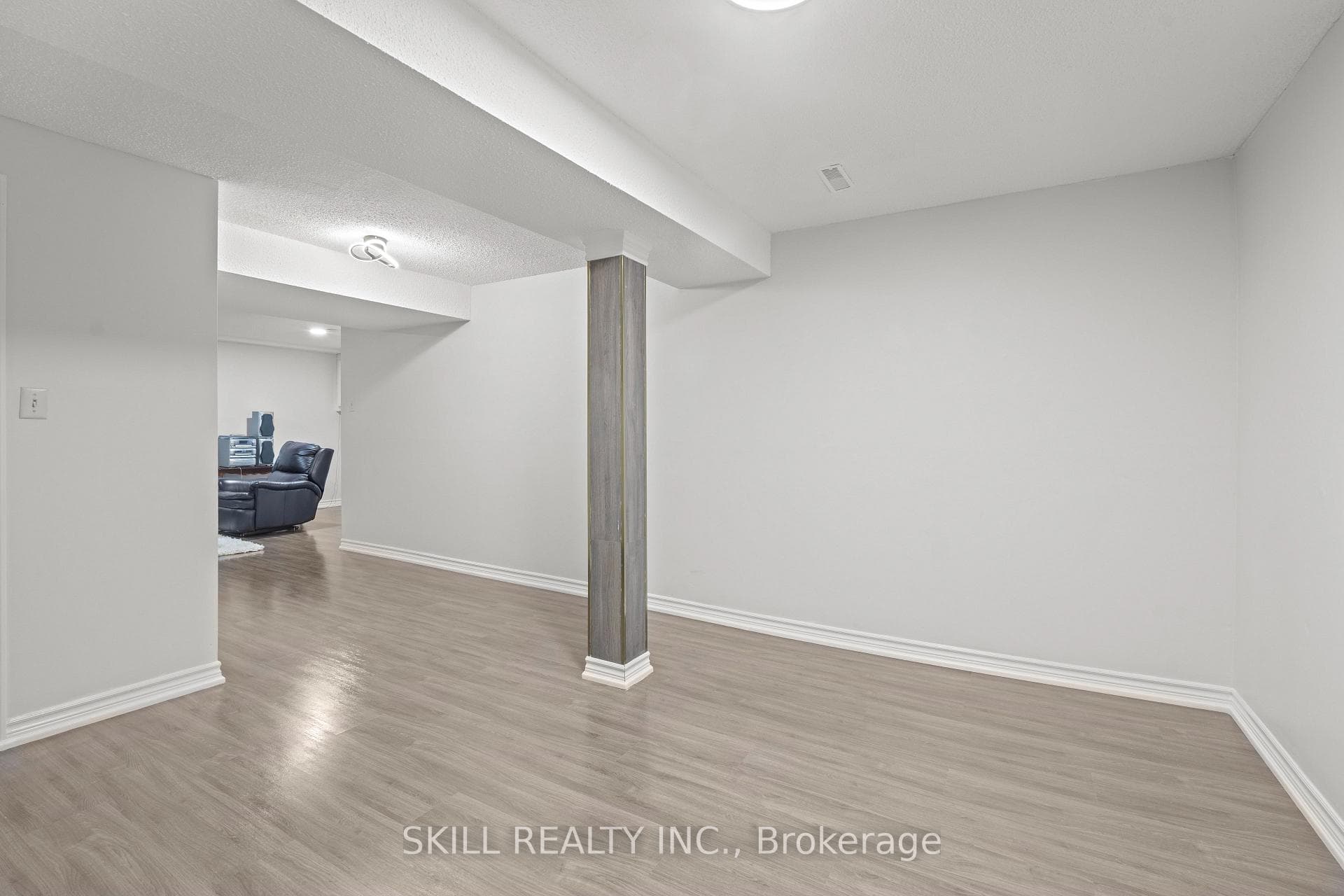 71 Briarwood Avenue photo 26