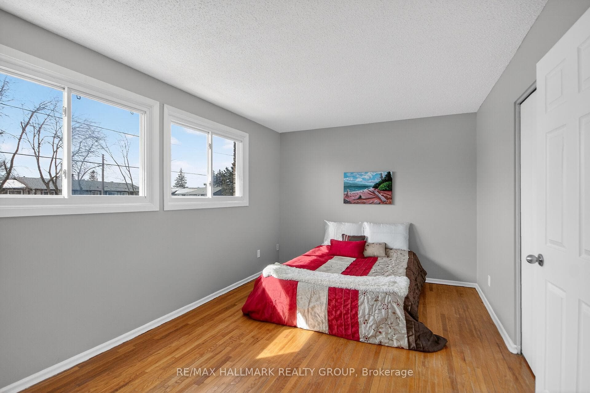 427 Moodie Drive photo 20