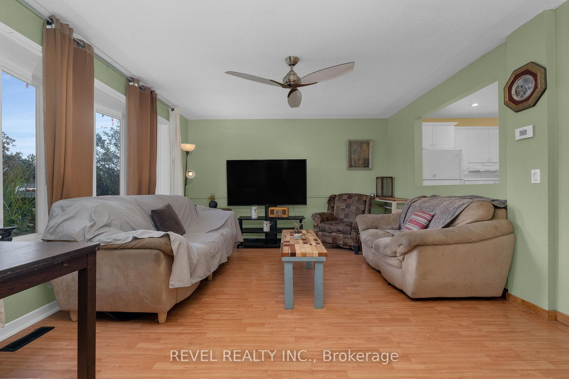 290 Pine Drive photo 8