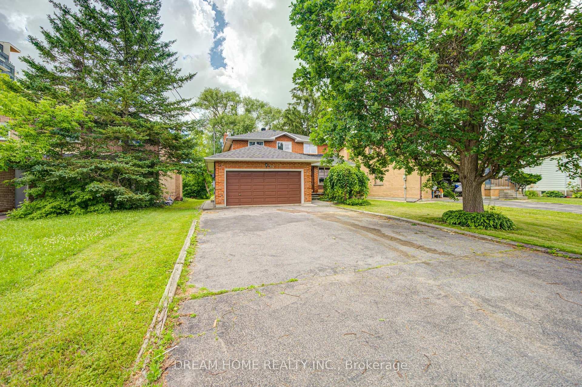 25 Yongehurst Road photo 1