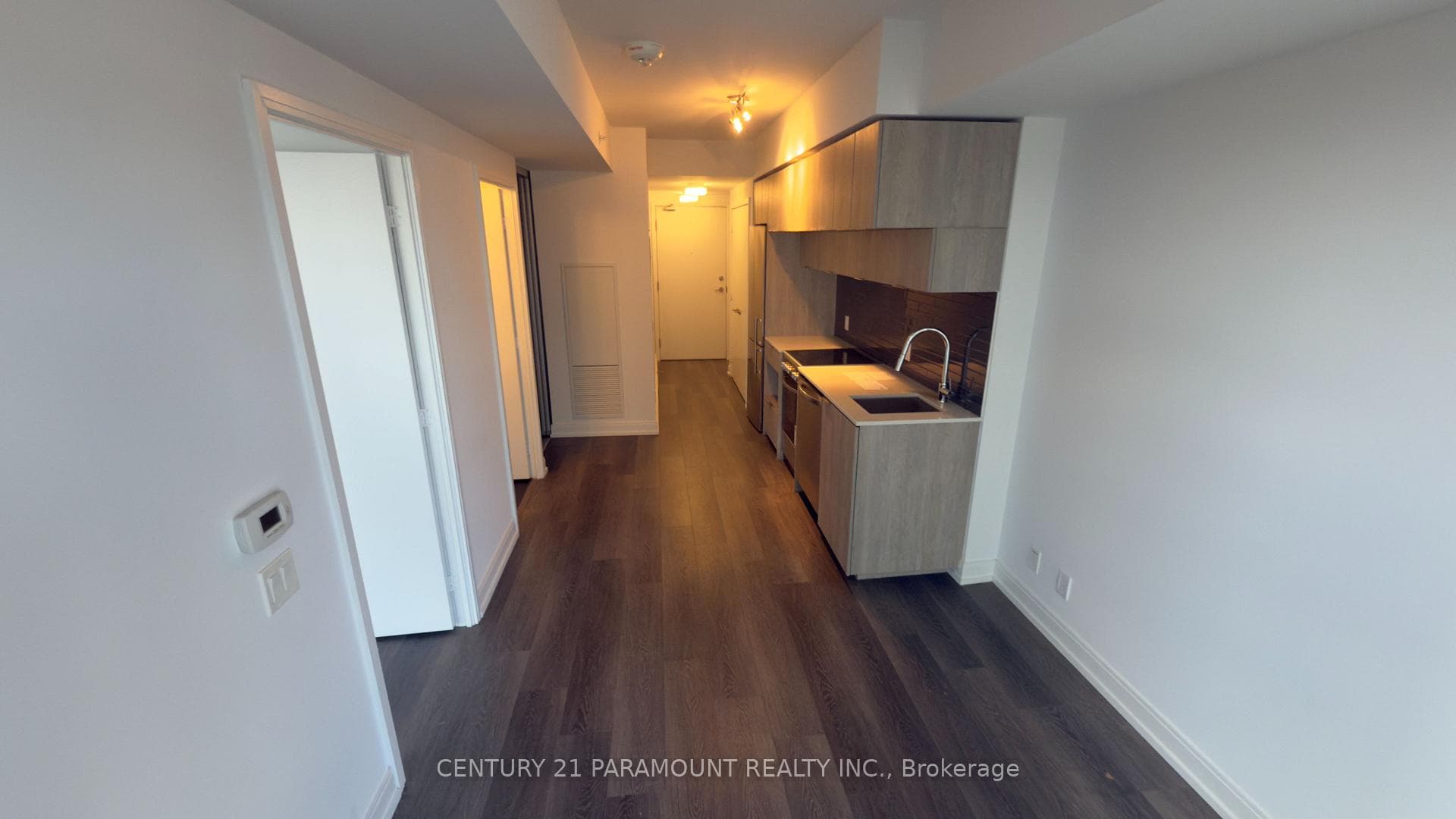 181 Dundas Street Unit 3315 photo 4