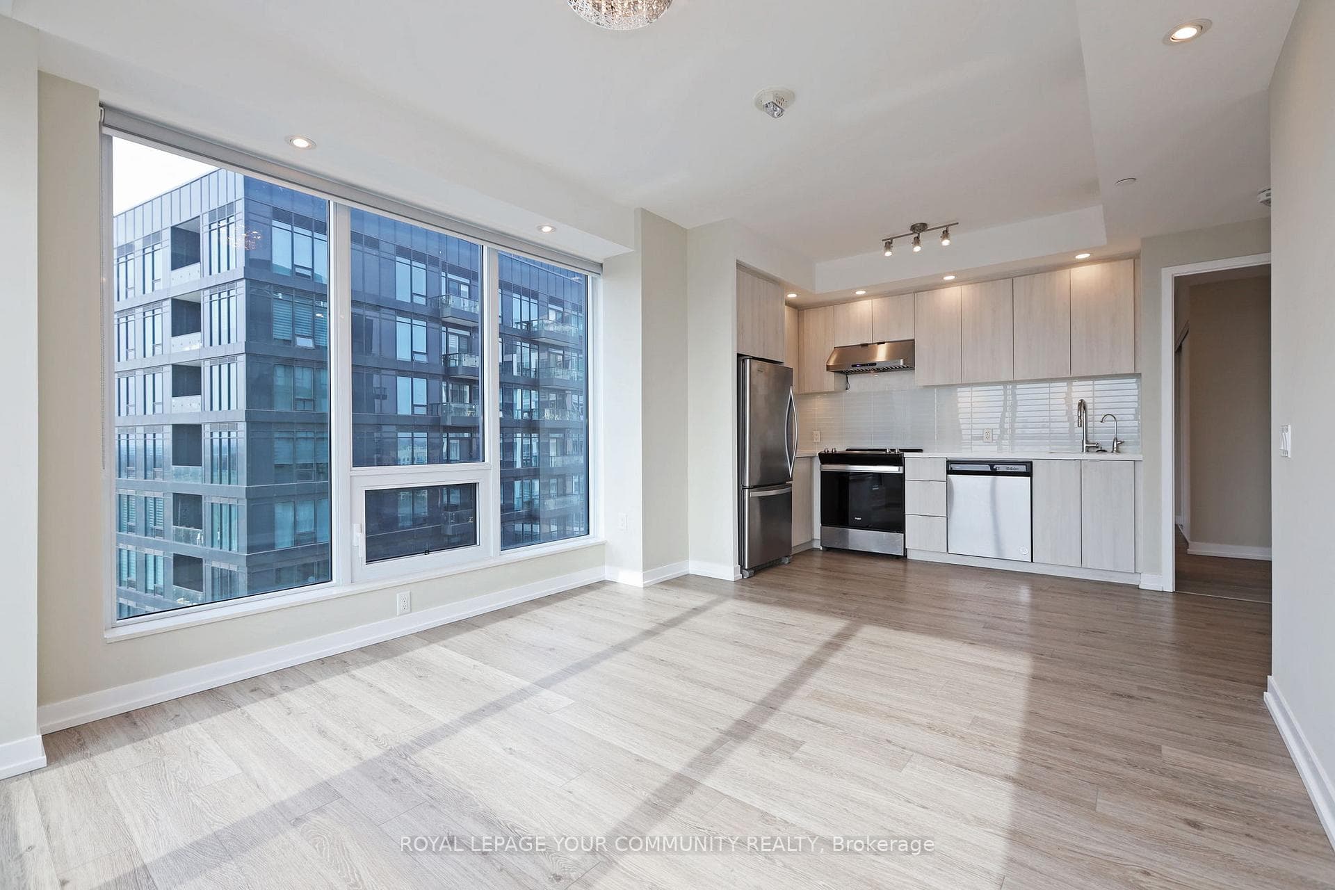 8868 Yonge Street Unit 1508 photo 17