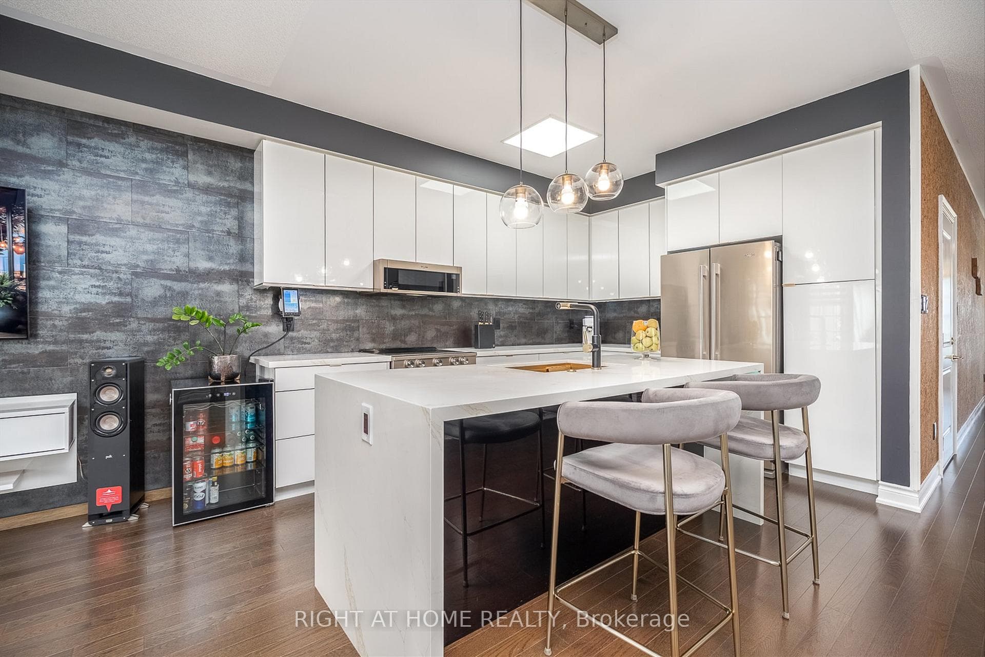 1192 Raspberry Terrace photo 8