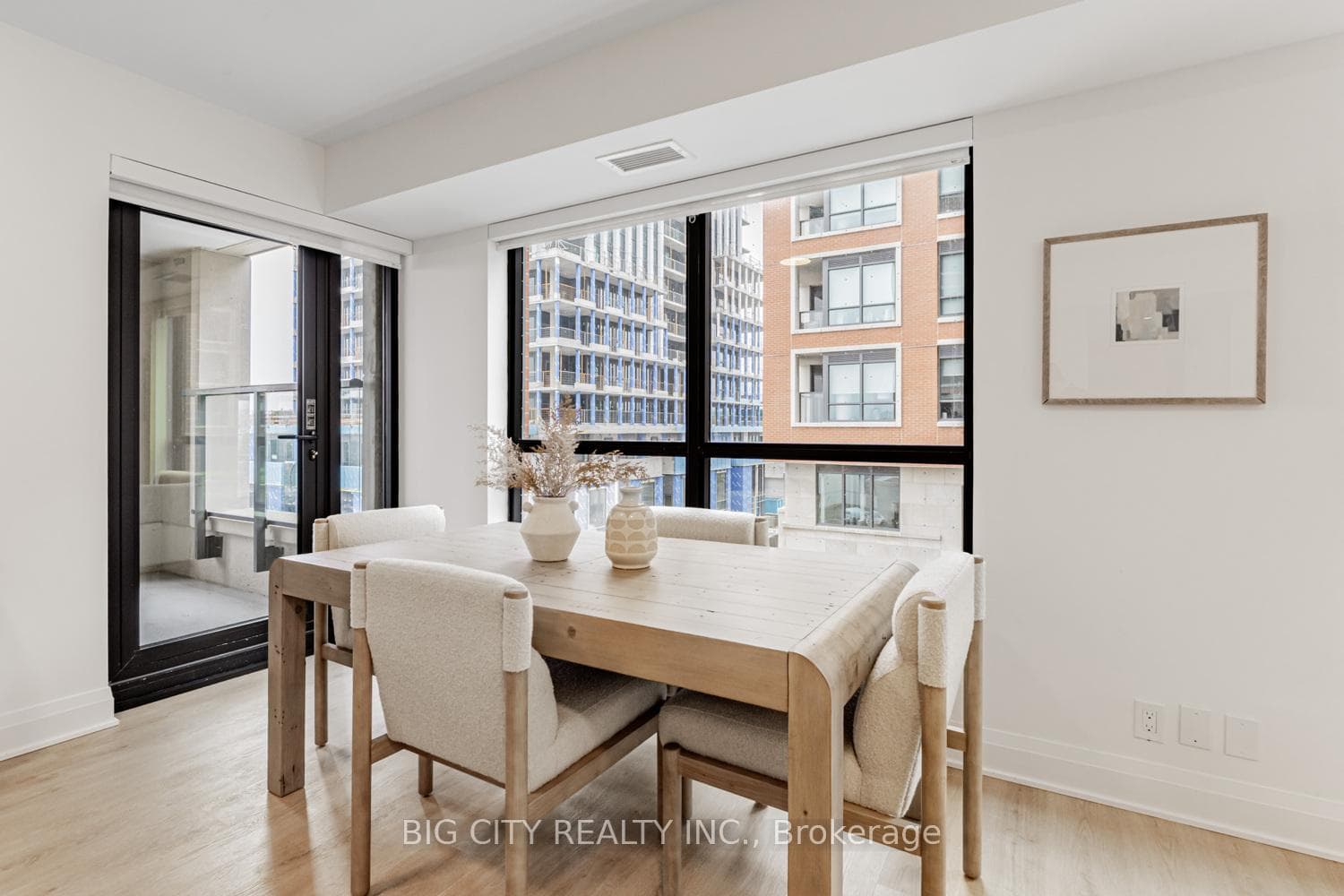 36 Brentcliffe Road Unit 318 photo 12