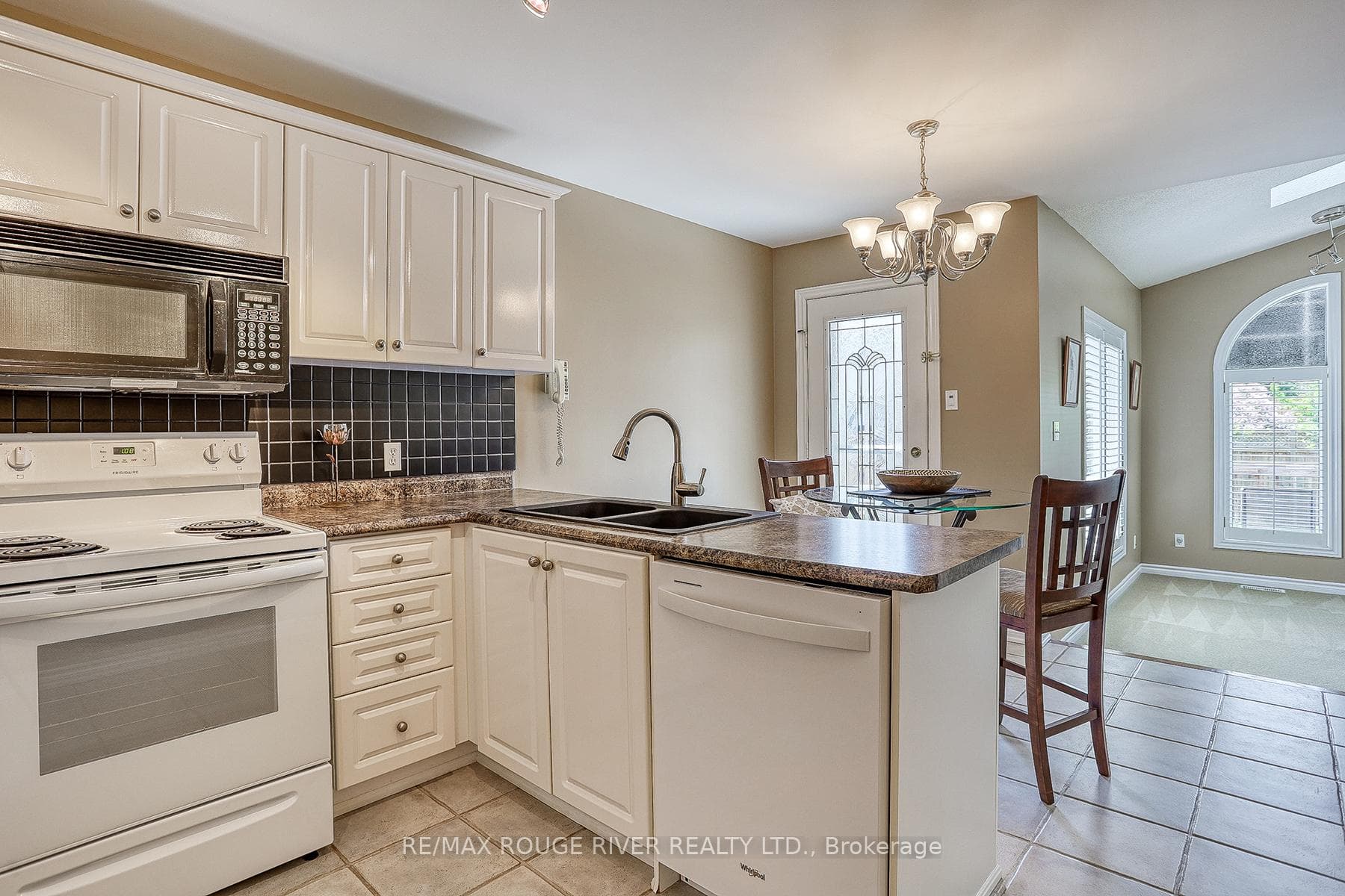 18 Bakerville Street photo 6