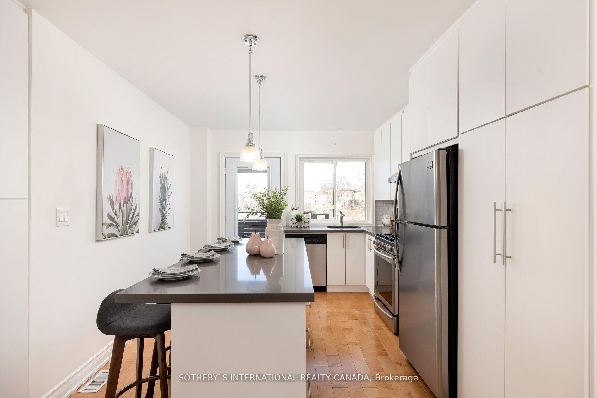 42 Aileen Avenue photo 8