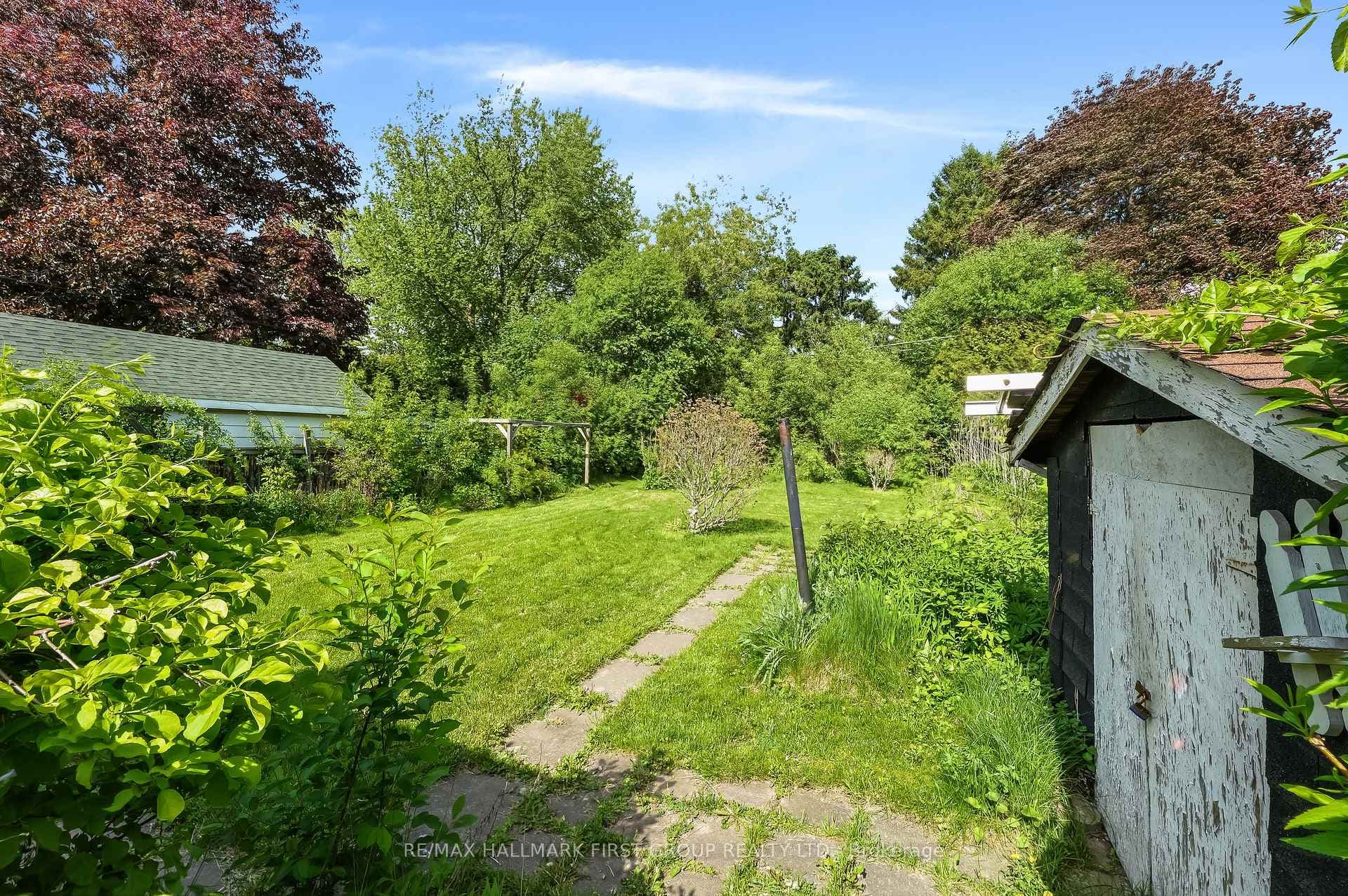 917 Green Street photo 21