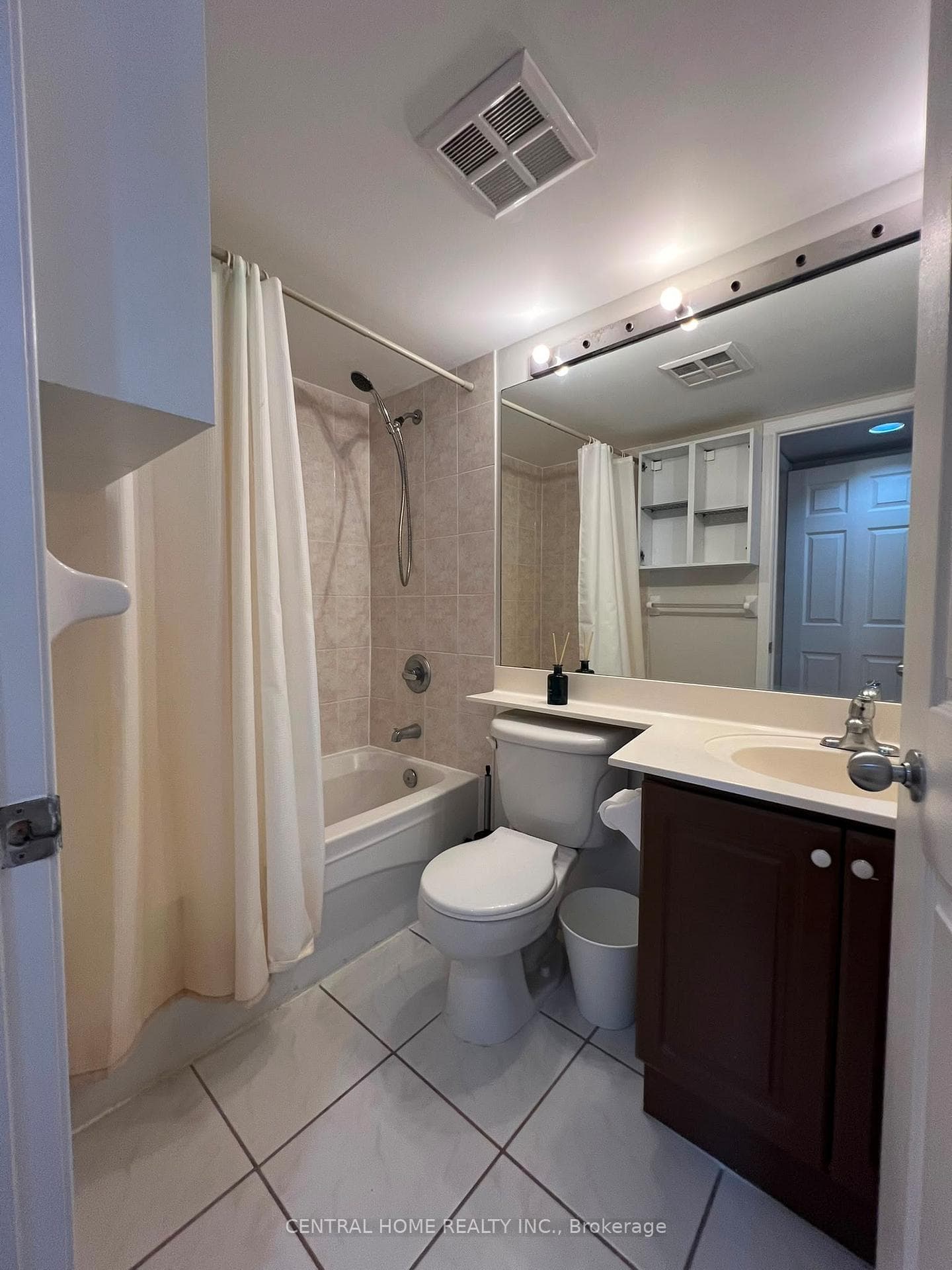 153 Beecroft Road Unit 2009 photo 7