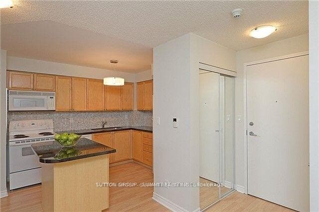3880 Duke Of York Boulevard Unit 2104 photo 7