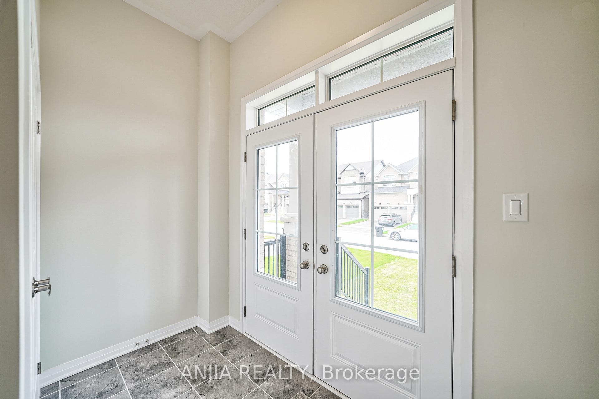 1285 Broderick Street photo 4