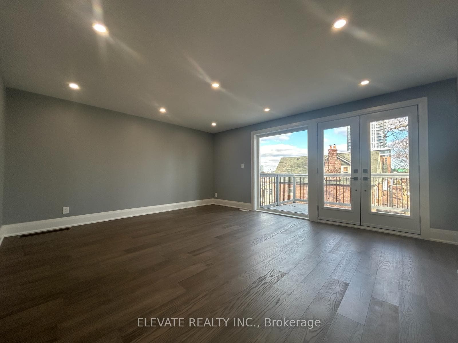 25 Dorval Road Unit 2 photo 25