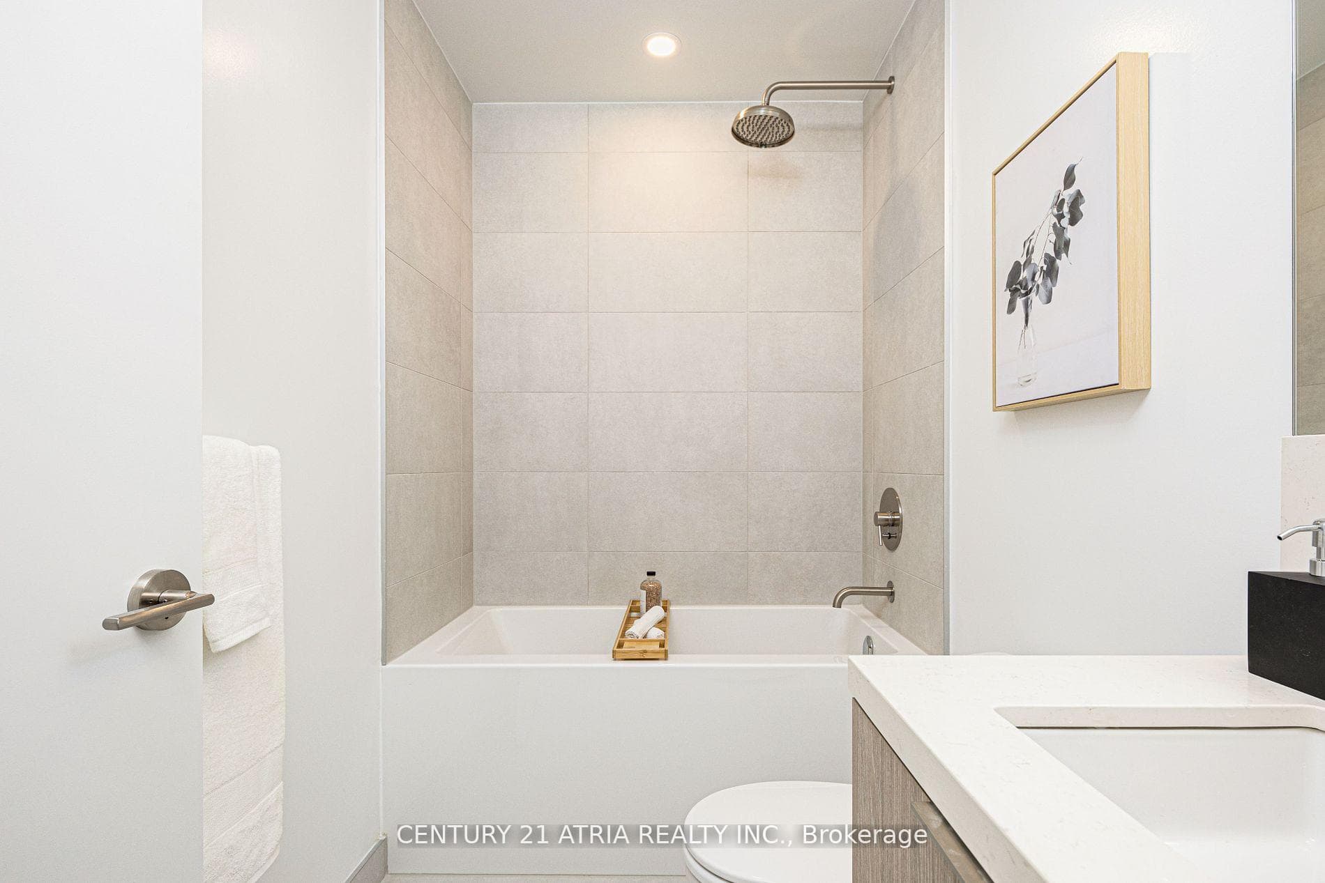 2020 Bathurst Street Unit 820 photo 16