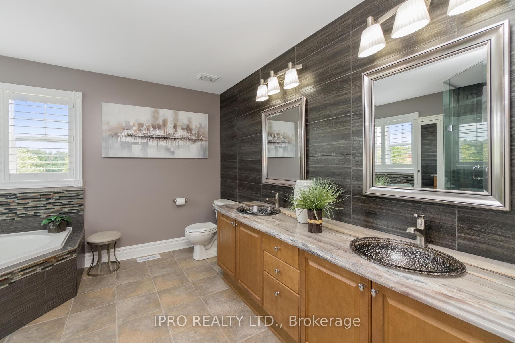 27 Browns Crescent photo 24
