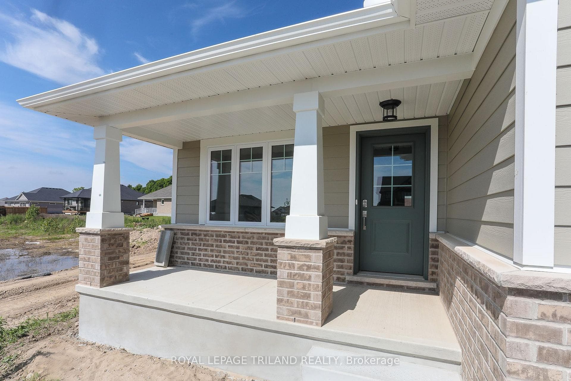 168 RENAISSANCE Drive photo 4