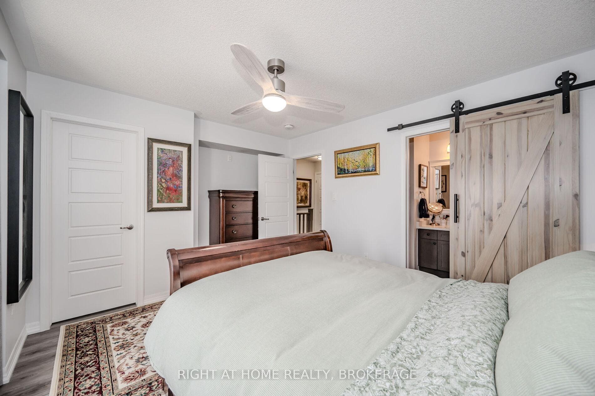 123 Stork Street photo 20