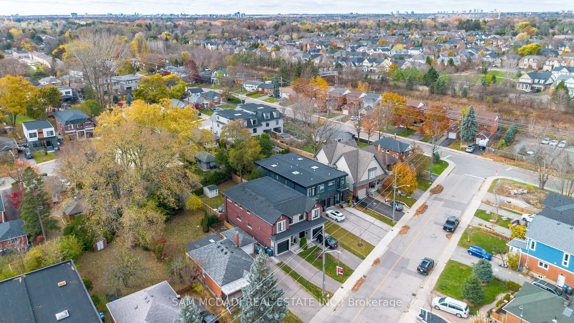 34A Pine Avenue photo 3