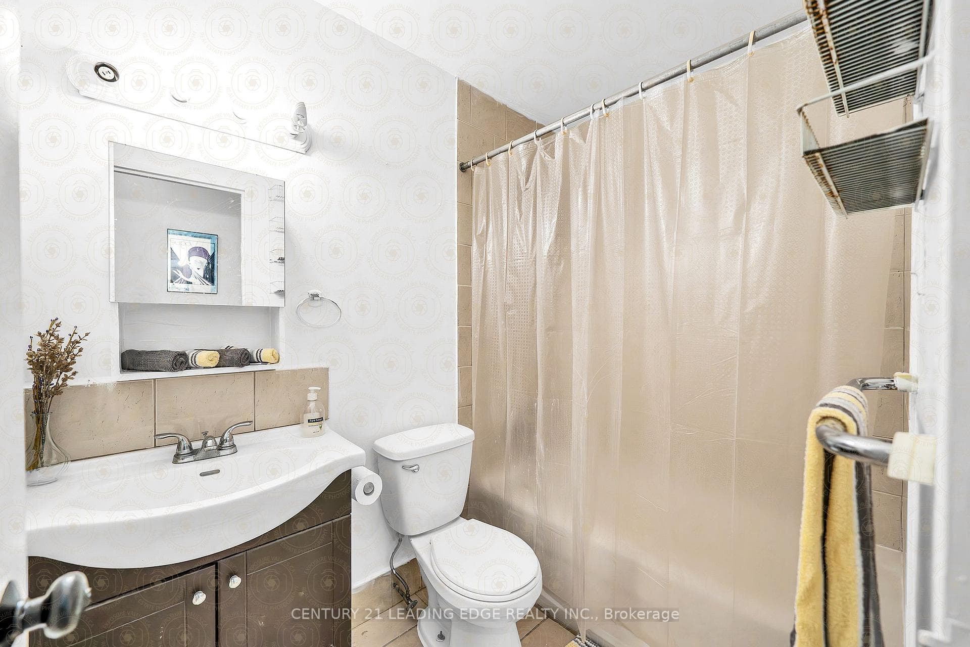 1690 Victoria Park Avenue Unit 102 photo 18