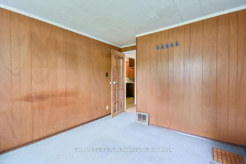 377 Barrie Road photo 16