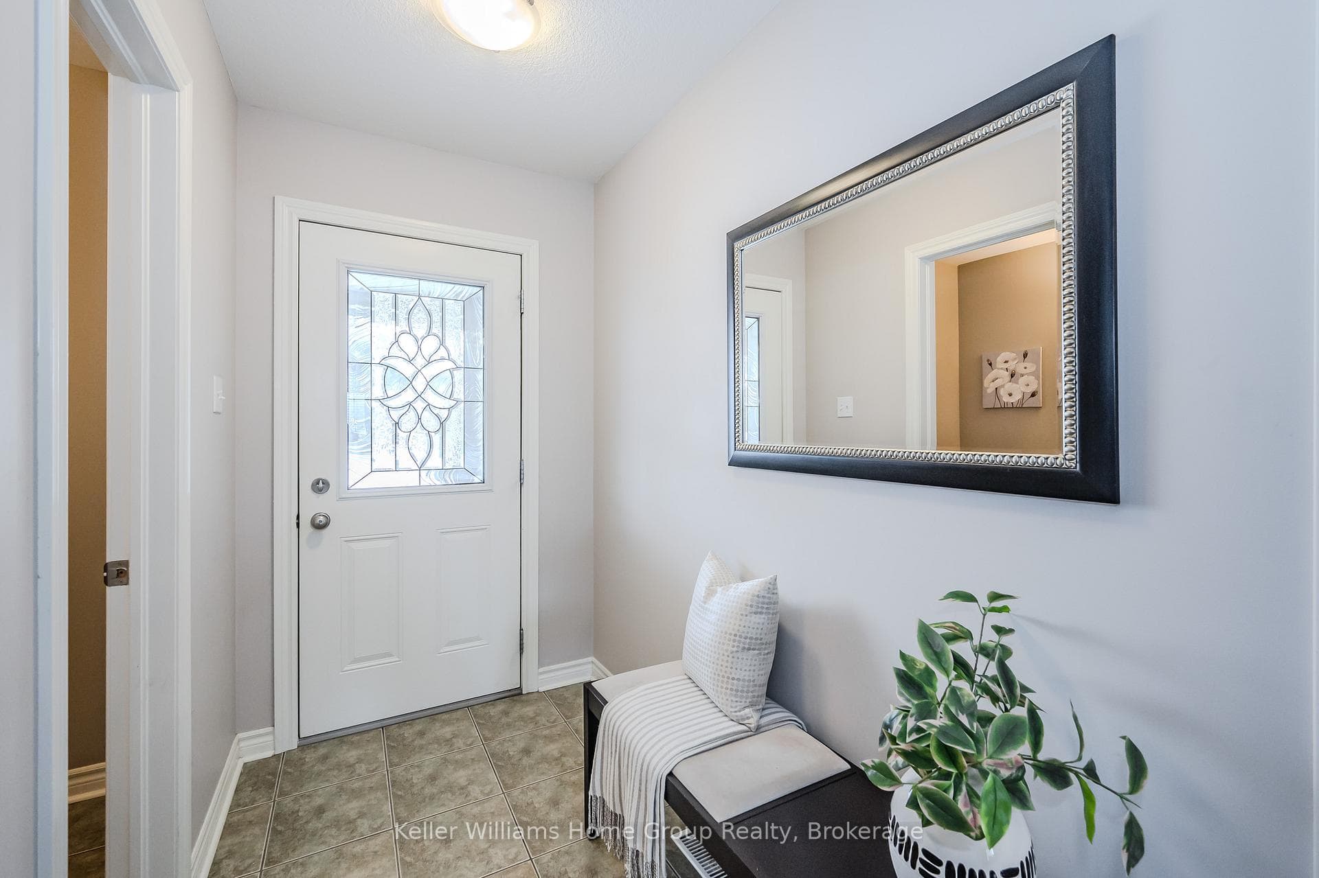 9 Wilkie Crescent photo 4