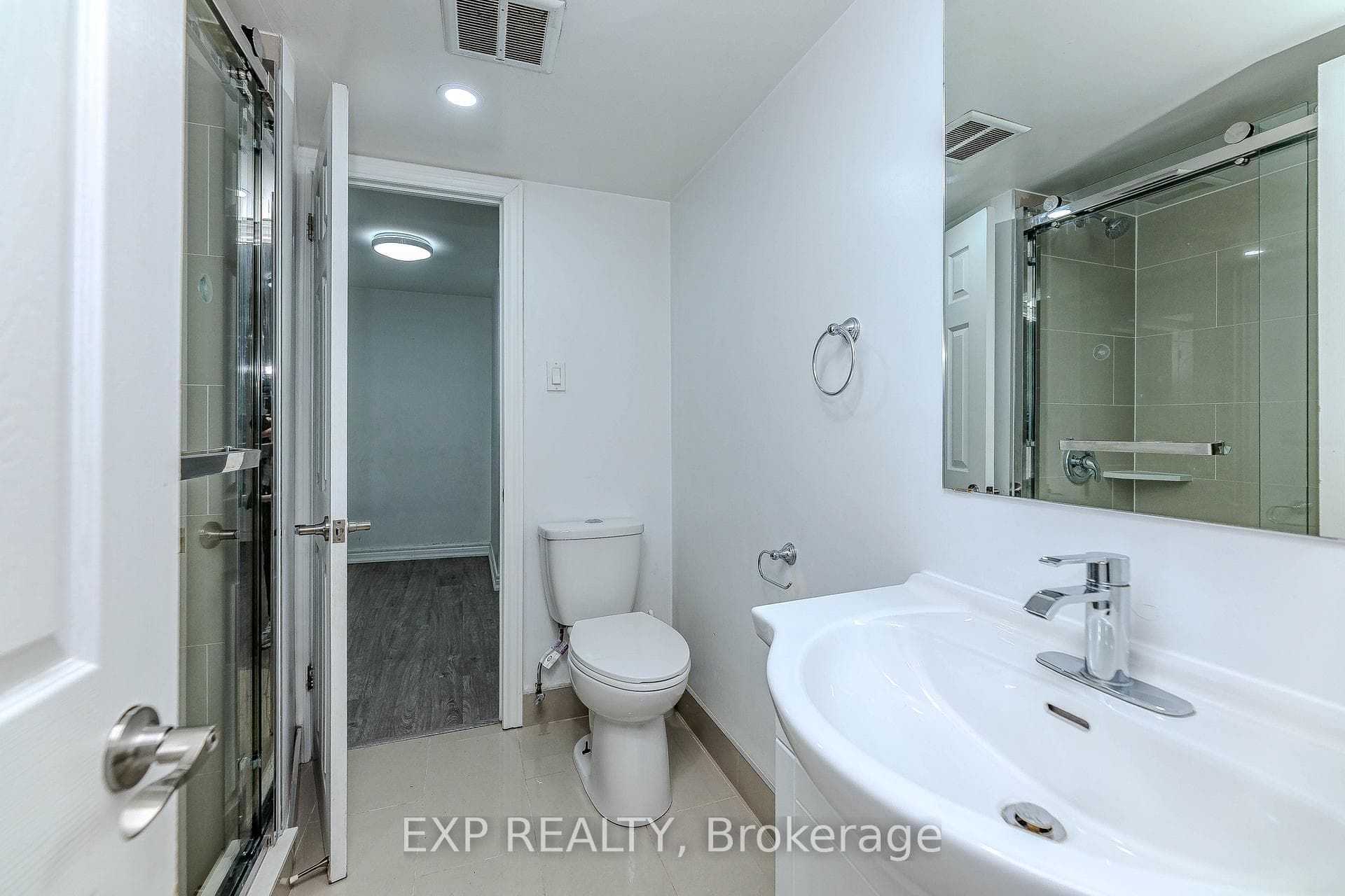 6 Sprucewood Court photo 32
