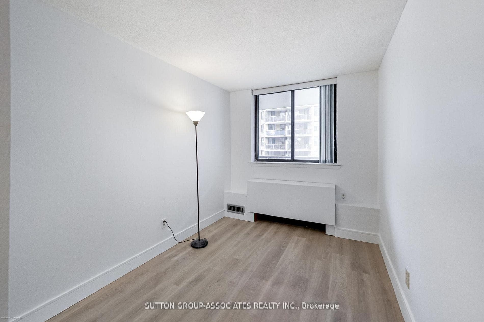 250 Jarvis Street Unit 804 photo 20