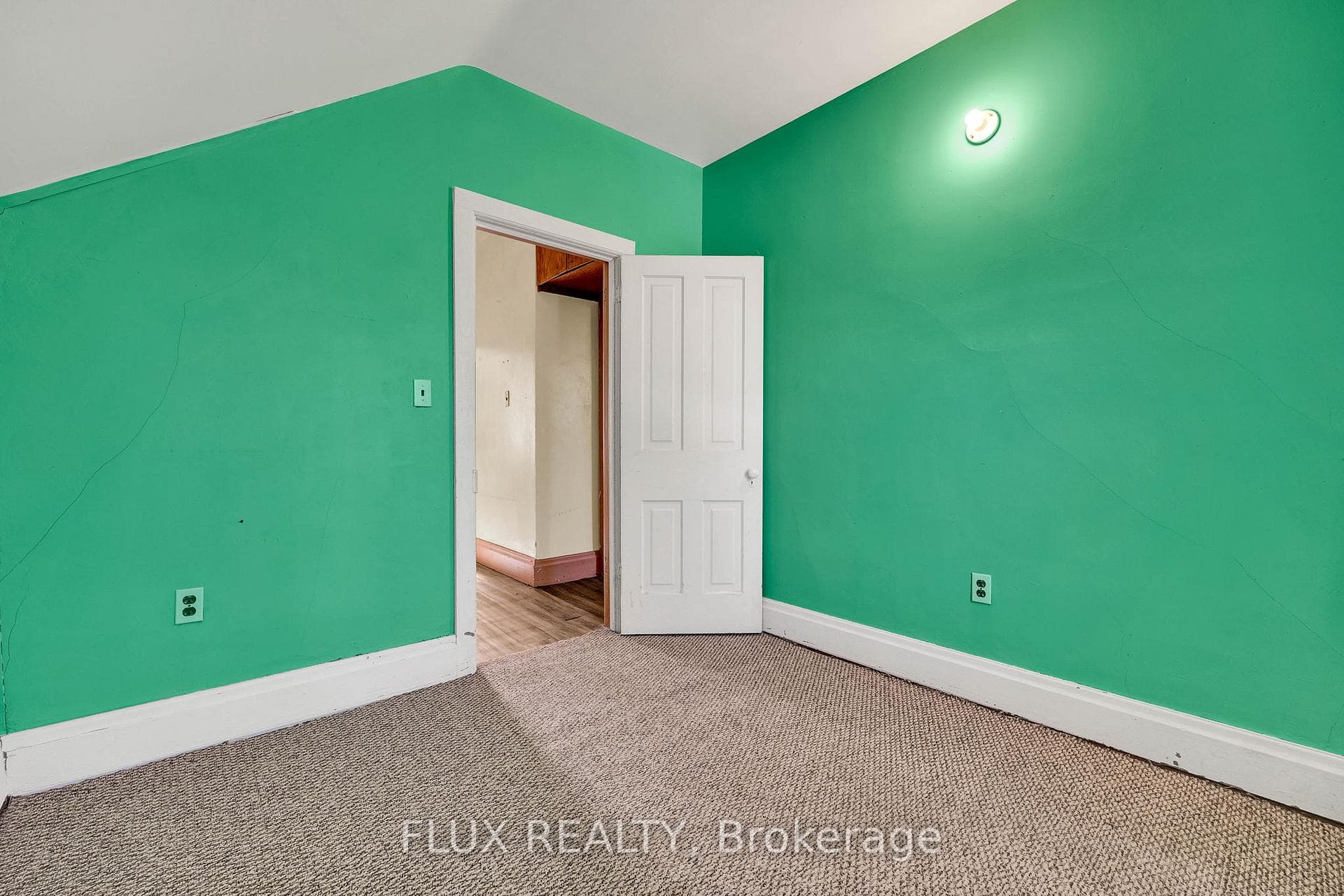 102-104 Blucher Street photo 32