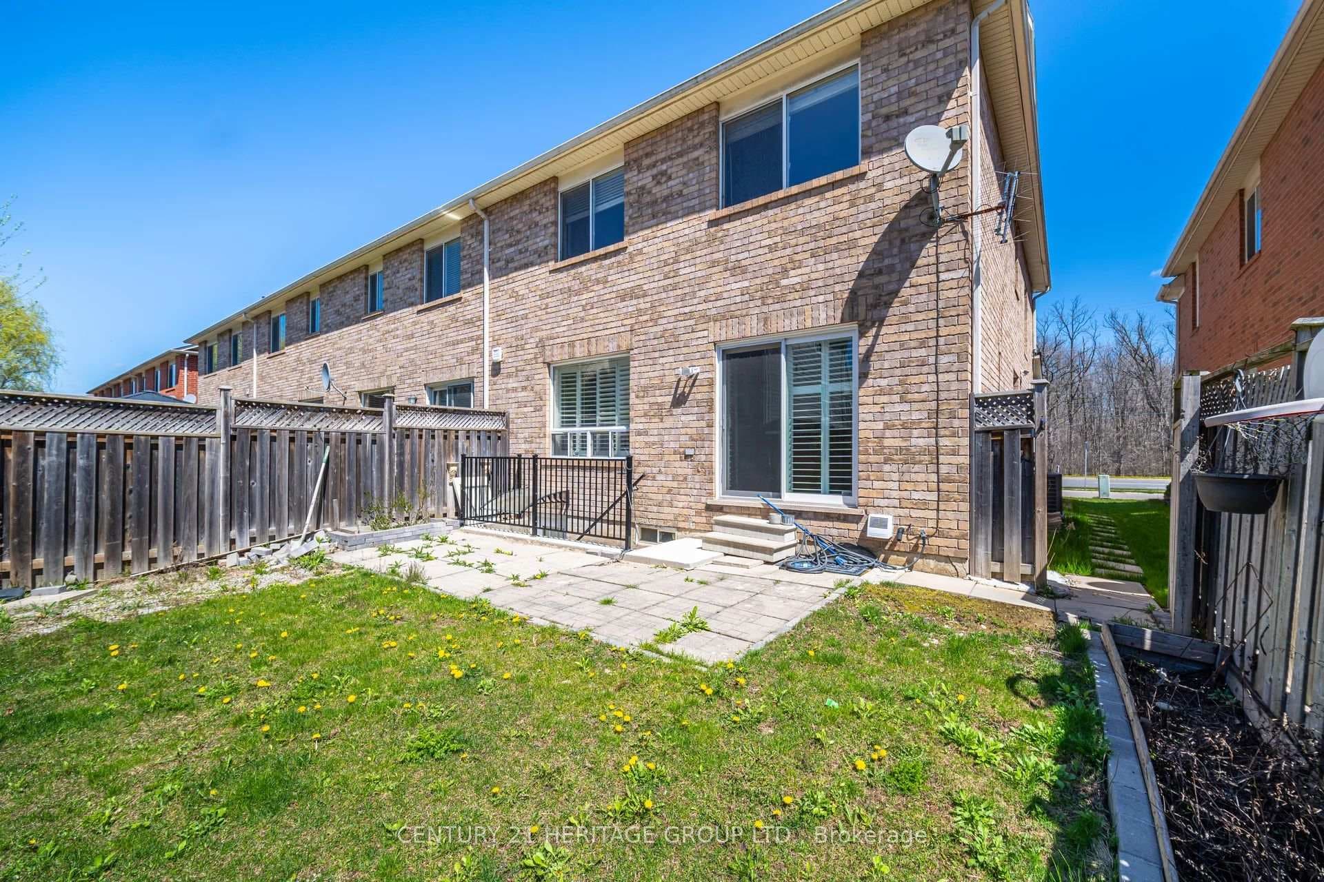918 Thompson Road photo 29