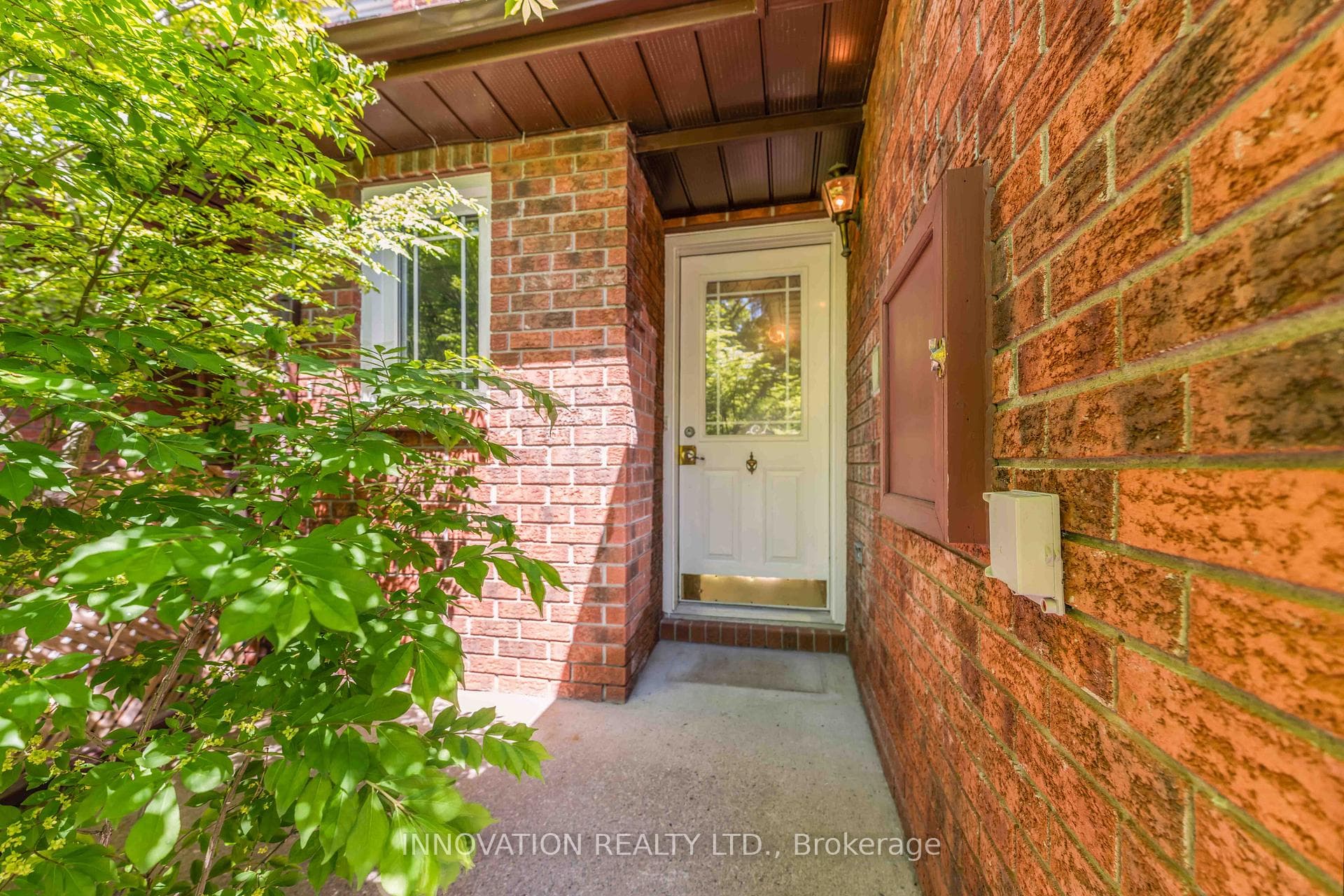 5 Harrington Court photo 3