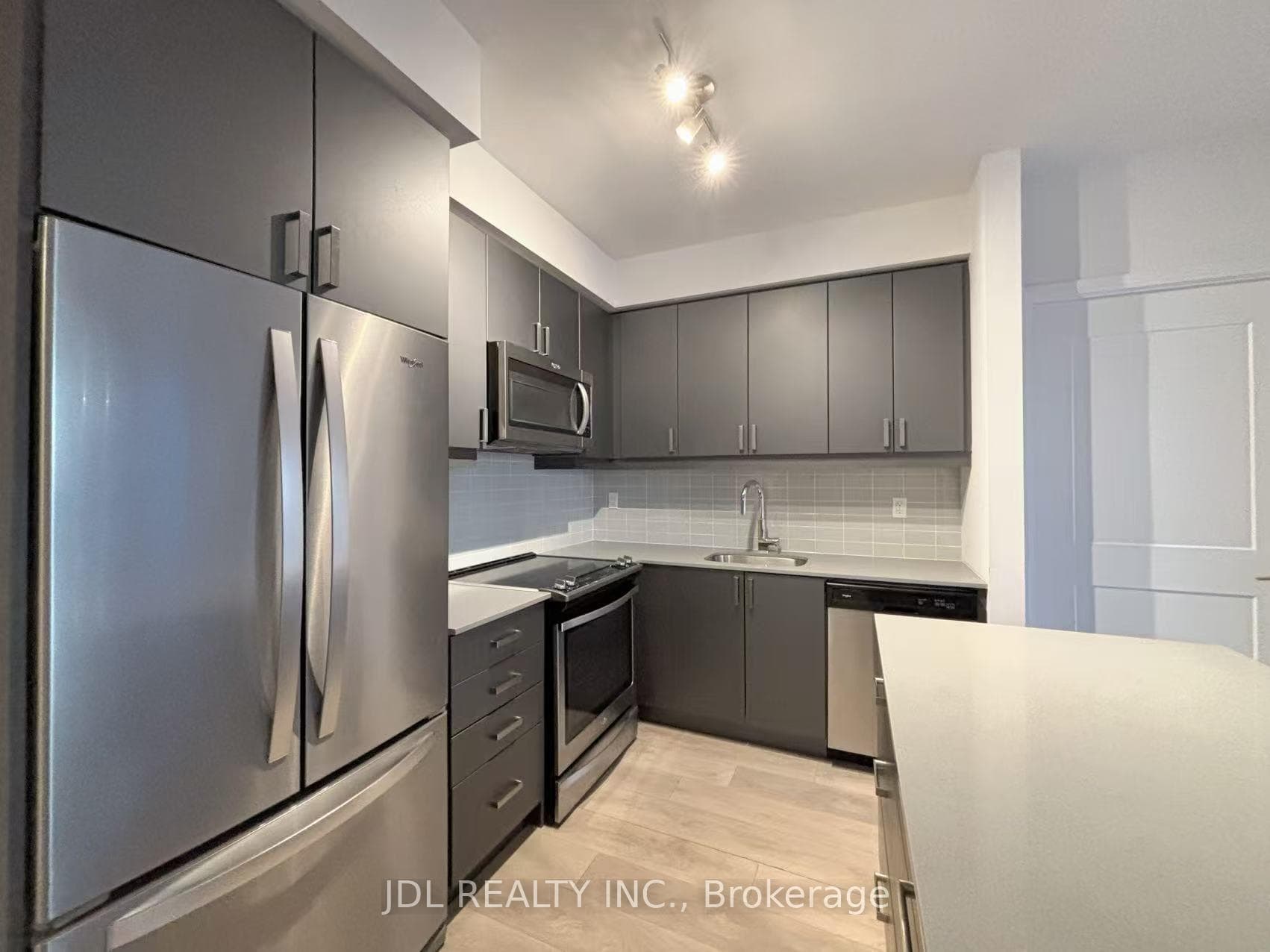 7895 Jane Street Unit Ph10 photo 4