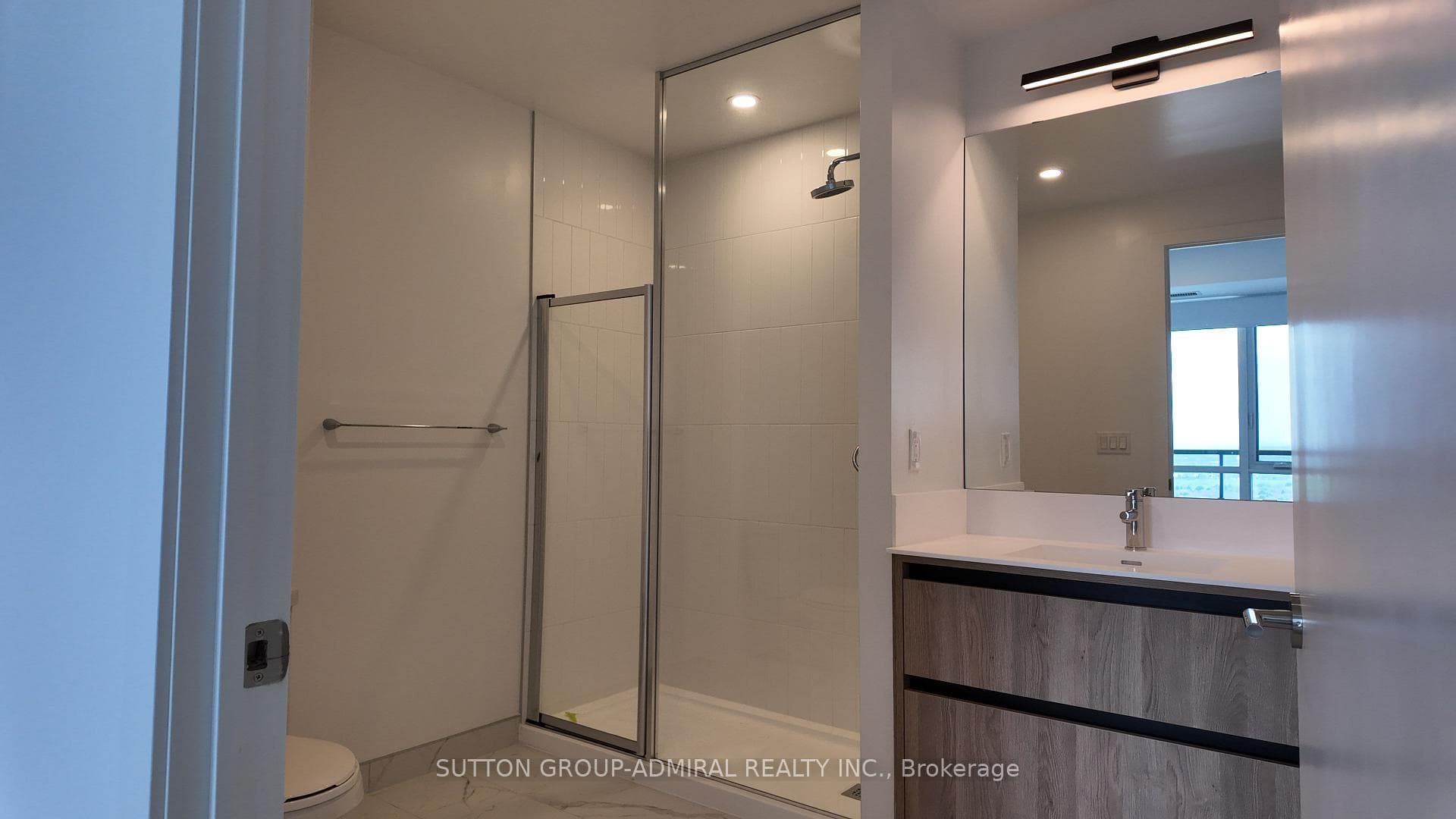 7950 Bathurst Street Unit 2402 photo 15